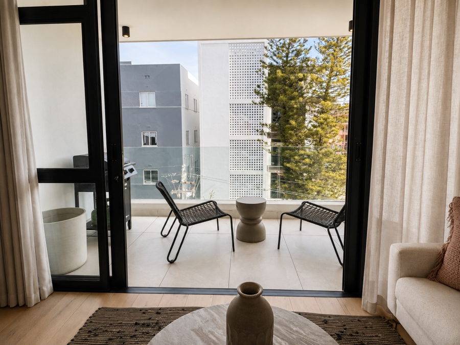 1 Bedroom Property for Sale in Sea Point Western Cape